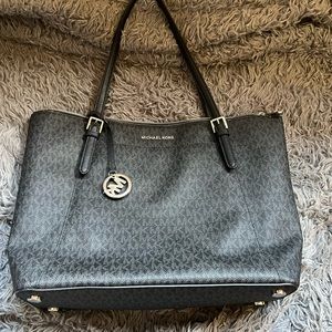 Michael Kors Tote
